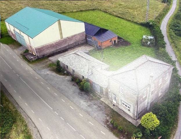 Finca rústica en Venta en Rúa Rosalía de Castro, 8 en Baleira