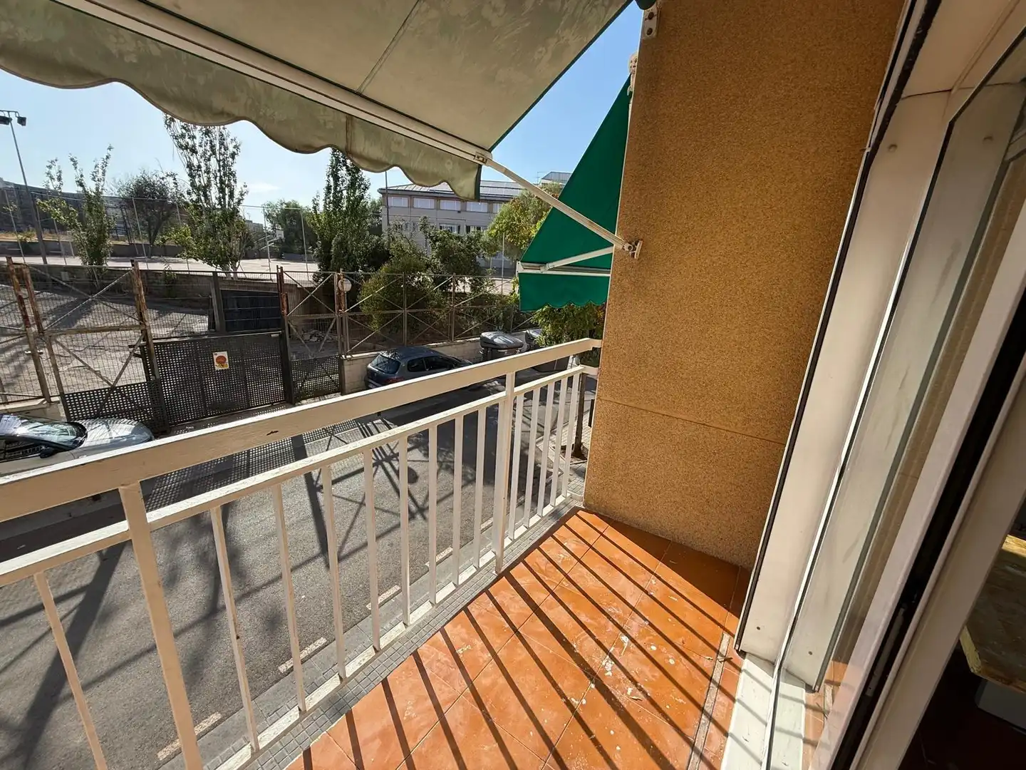 Balcony of Flat for sale in L'Hospitalet de Llobregat  with Parquet flooring, Balcony and Alarm