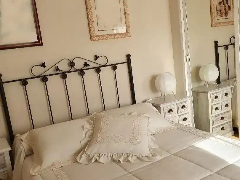Dormitori de Casa adosada en venda en Mijas amb Aire condicionat, Piscina i Balcó