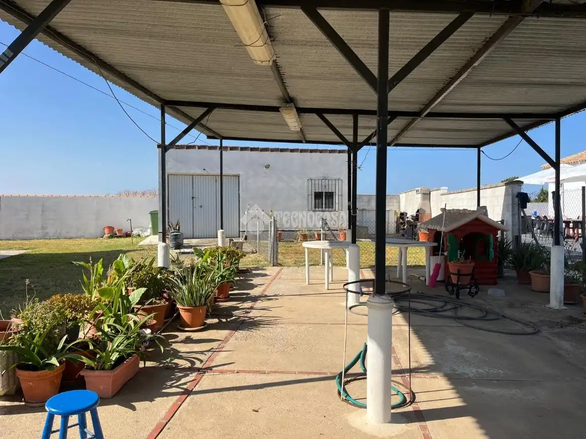 Finca rústica en venda en Chiclana de la Frontera amb Terrassa i Moblat
