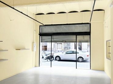 Local comercial en alquiler en Carrer CORSEGA
