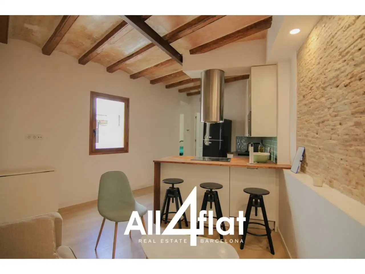 Flat with terrace for sale in Calle Canuda, imagen 3
