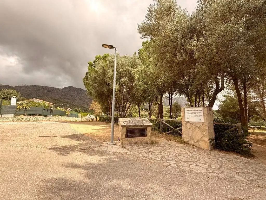 Vista exterior de Finca rústica en venda en Sanet y Negrals amb Calefacció i Jardí privat