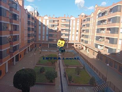 Exterior view of Flat for sale in Salamanca Capital  with Balcony