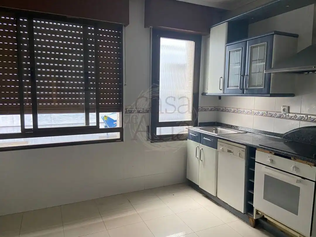 Cocina de Piso en venta en Barakaldo  con Balcón
