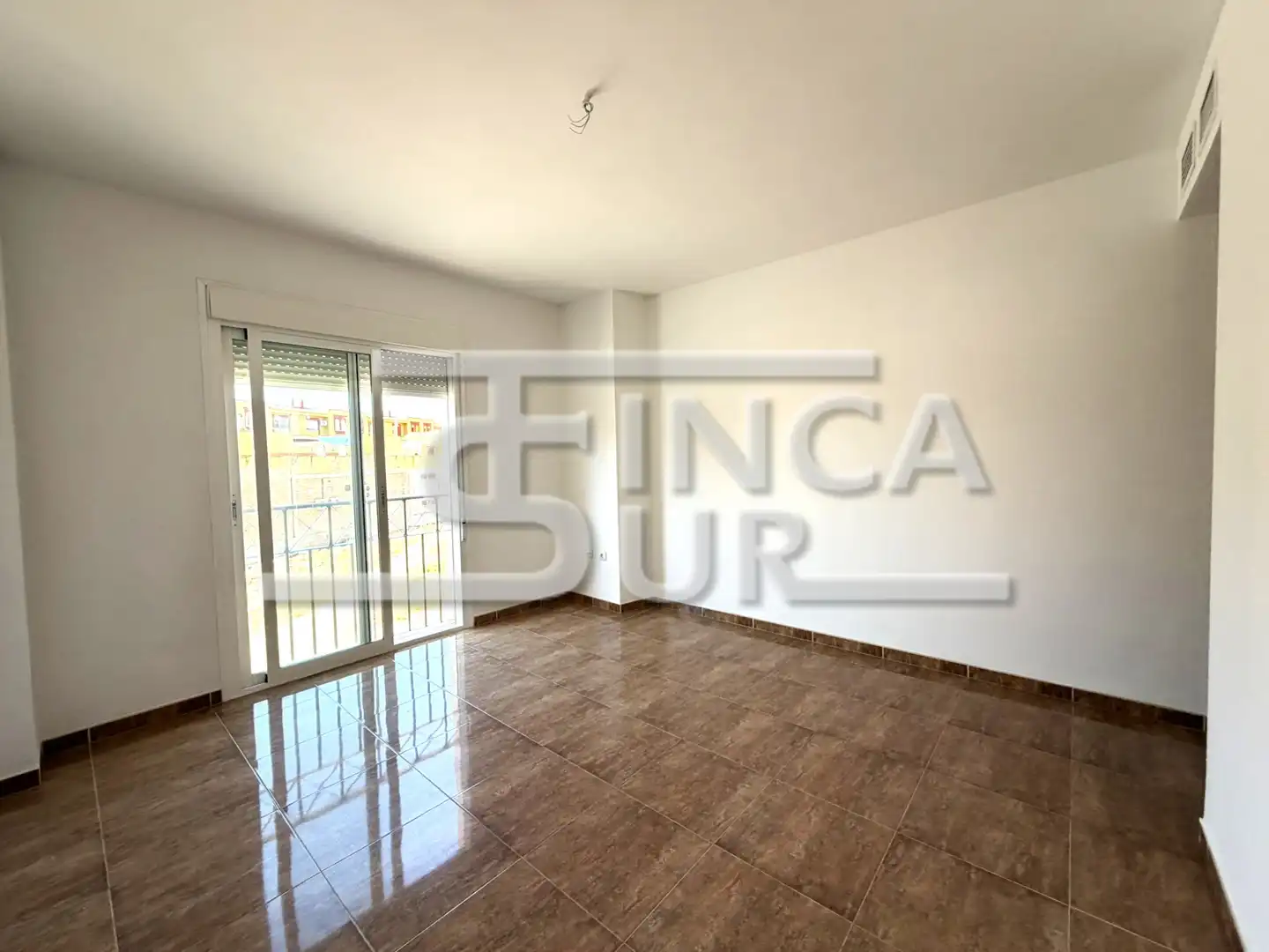 Sala de estar de Piso en venta en Roquetas de Mar con Balcón
