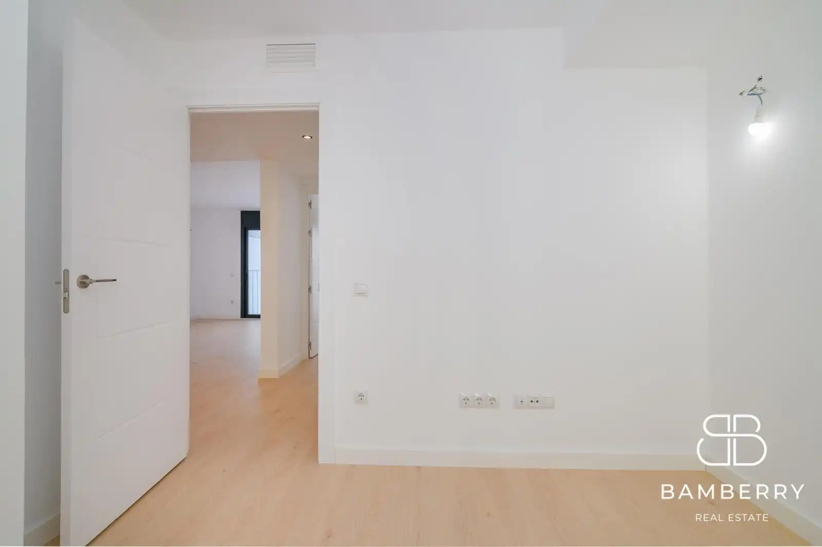 Flat for sale in Sant Boi de Llobregat  with Parquet flooring