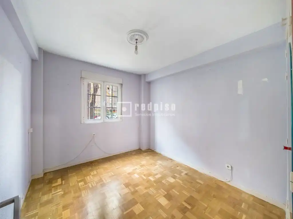 Habitación de Piso en venta en Madrid con Calefacción y Terraza