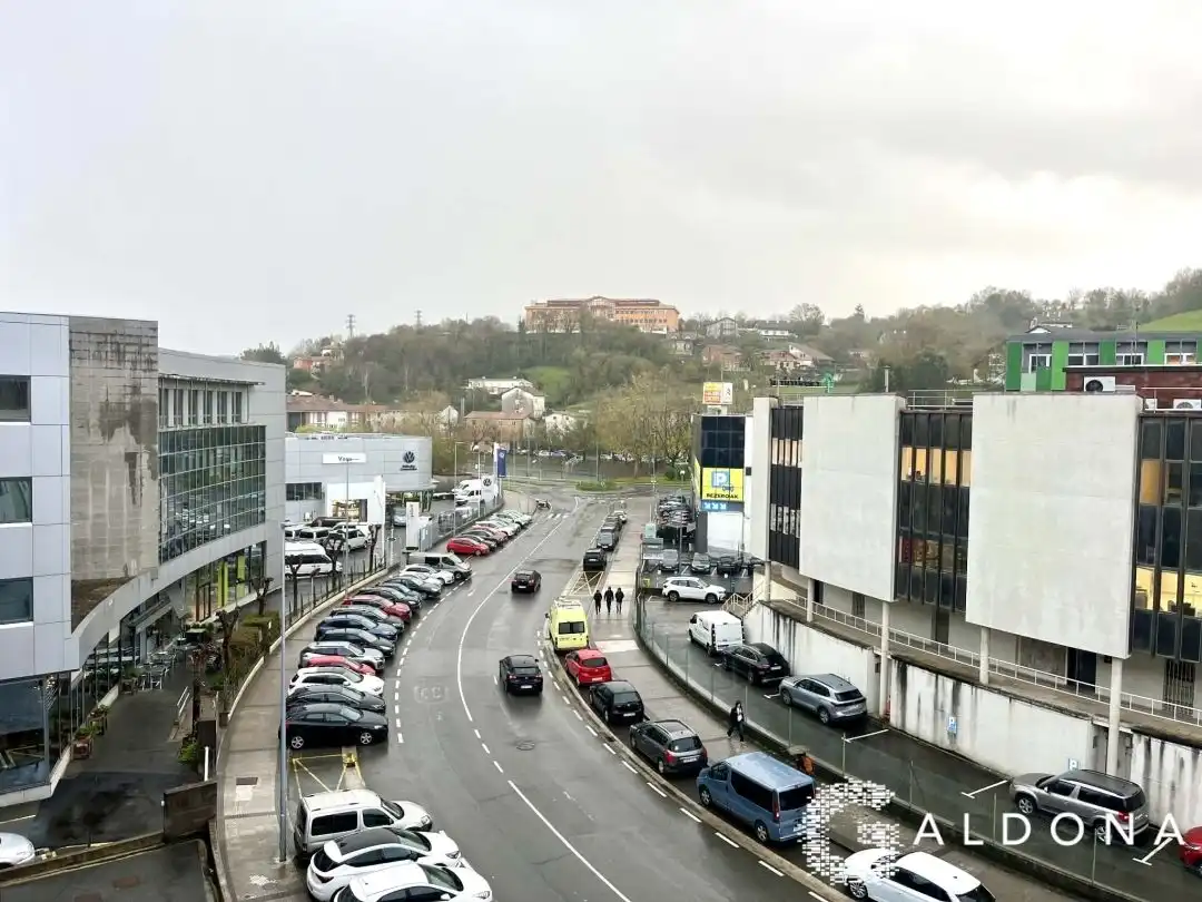 Außenansicht von Büro zum Verkauf in Donostia - San Sebastián  mit Klimaanlage und Heizung