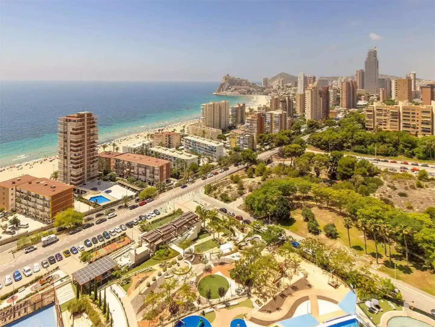 Vista exterior de Apartamento de alquiler en Polop con Aire acondicionado, Parquet y Piscina