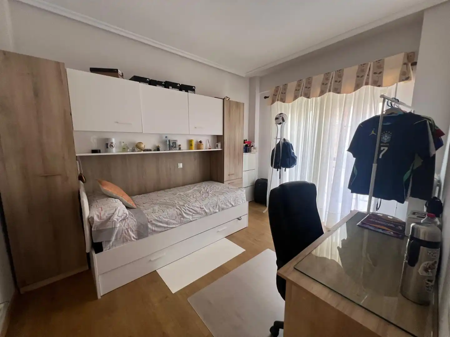 Habitación de Piso en venta en  Logroño con Calefacción, Terraza y Balcón