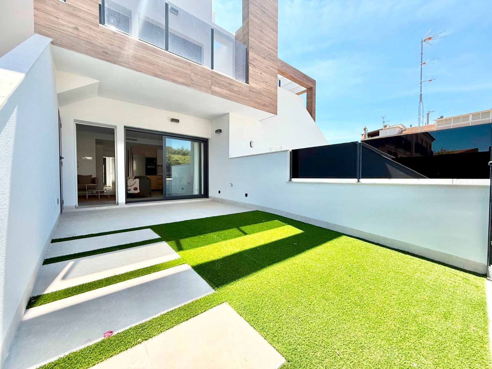 Terrassa de Casa o xalet en venda en San Pedro del Pinatar amb Aire condicionat, Jardí privat i Terrassa