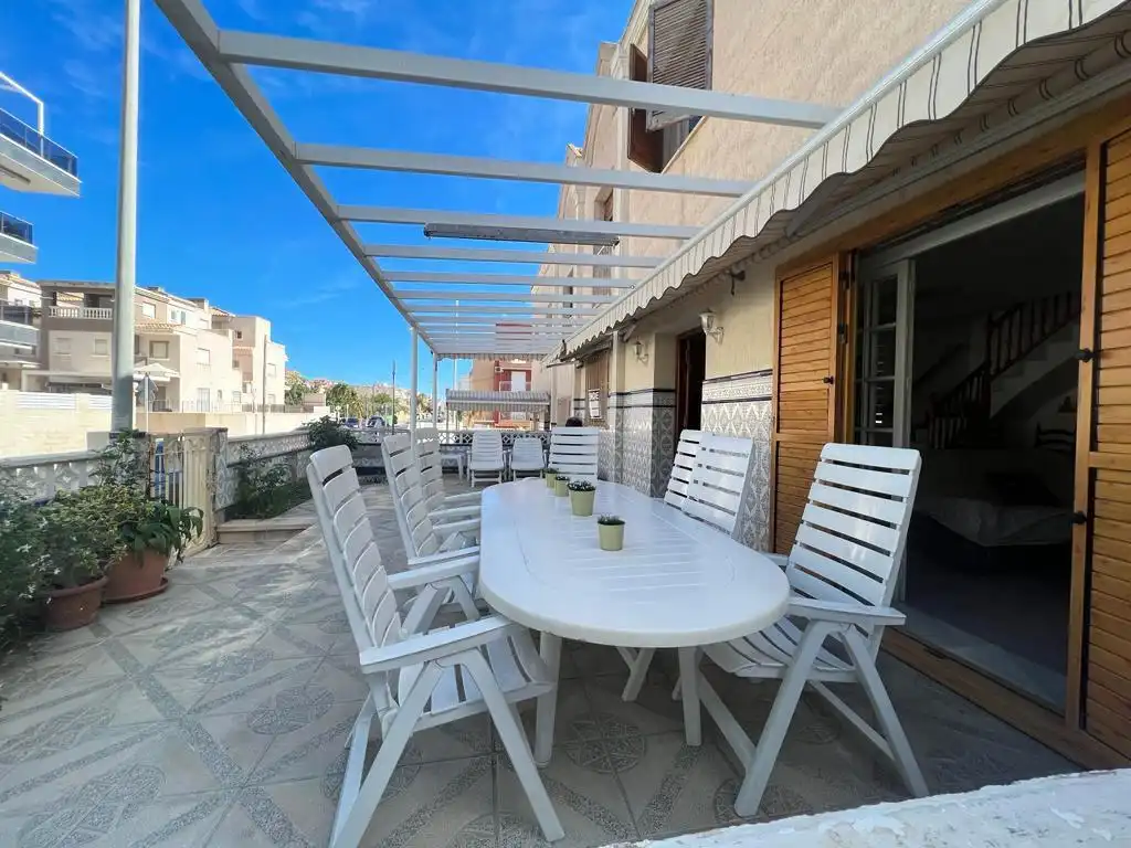 Adosado con terraza en venta en Santa Pola ciudad, imagen 2