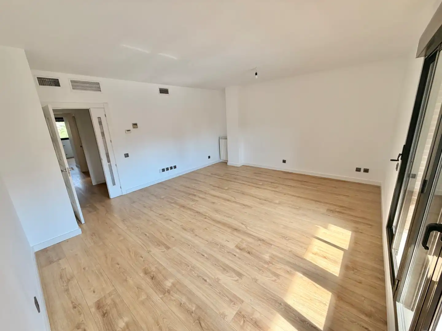 Sala d'estar de Pis de lloguer en Pozuelo de Alarcón amb Aire condicionat, Calefacció i Forn