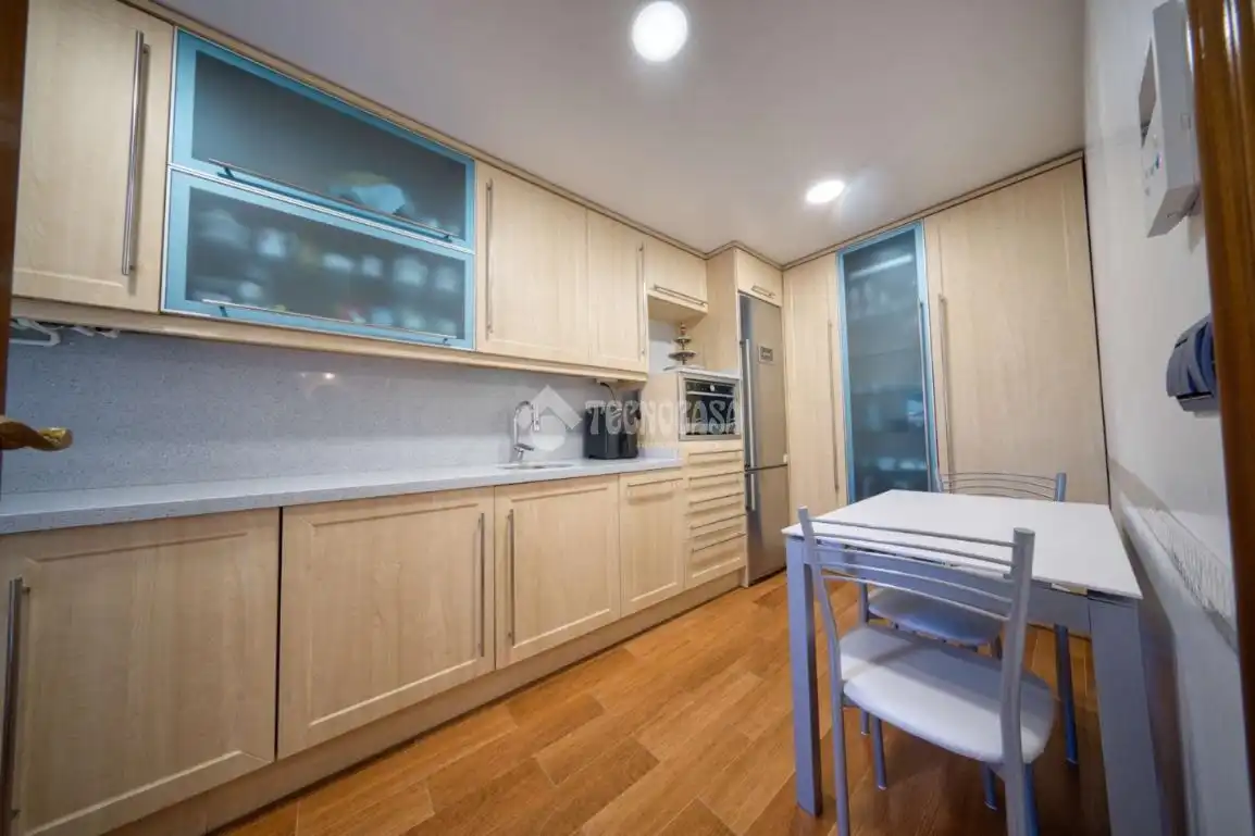 Cocina de Piso en venta en Valladolid con Calefacción y Parquet