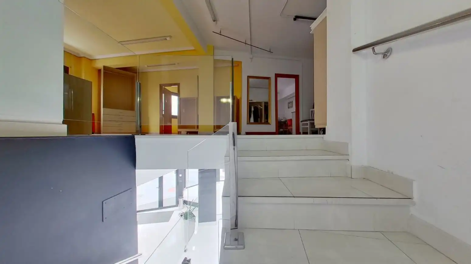 Commercial properties for rent in Torrelavega   with Air Conditioner