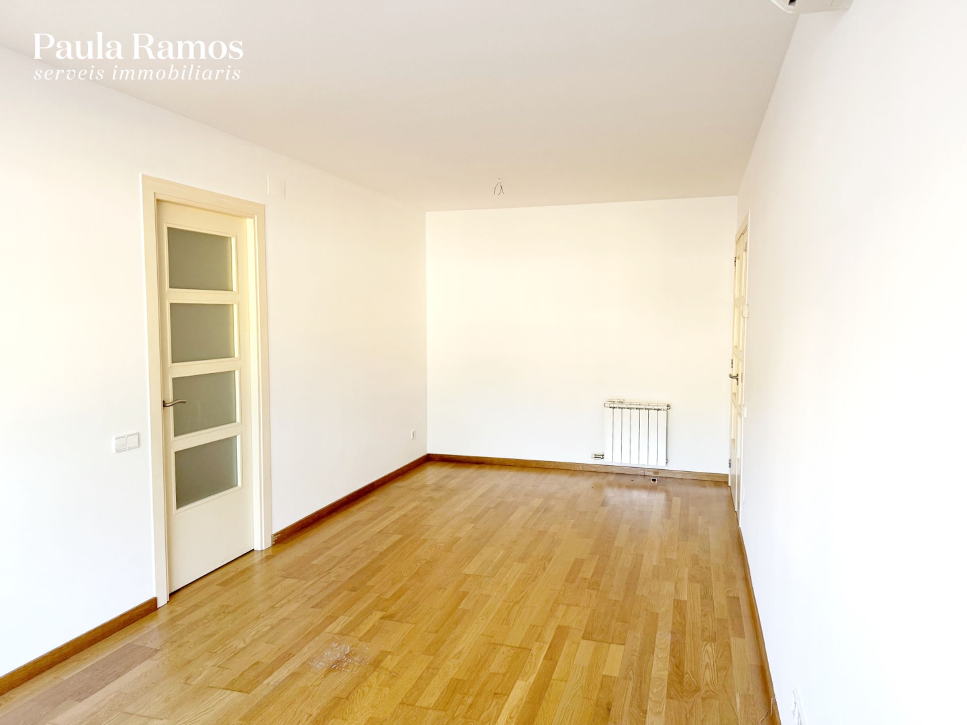 Living room of Flat for sale in La Garriga  with Air Conditioner, Heating and Parquet flooring