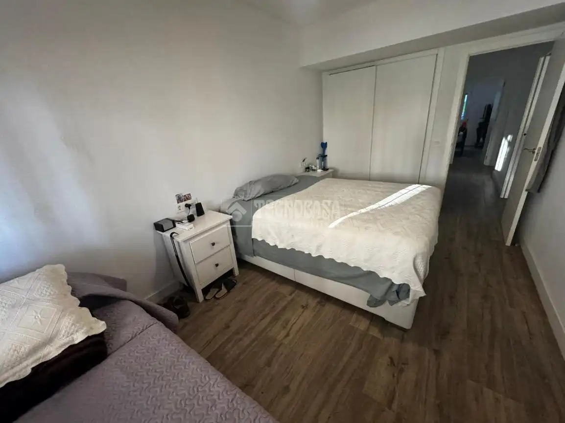 Schlafzimmer von Wohnung zum Verkauf in Cádiz mit Privatgarten und Terrasse