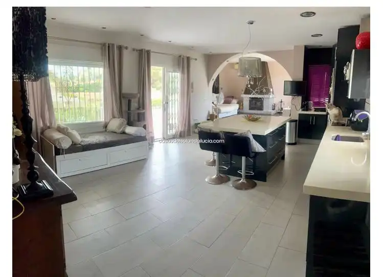 Villa mit Pool zum Verkauf in Benajarafe, imagen 11