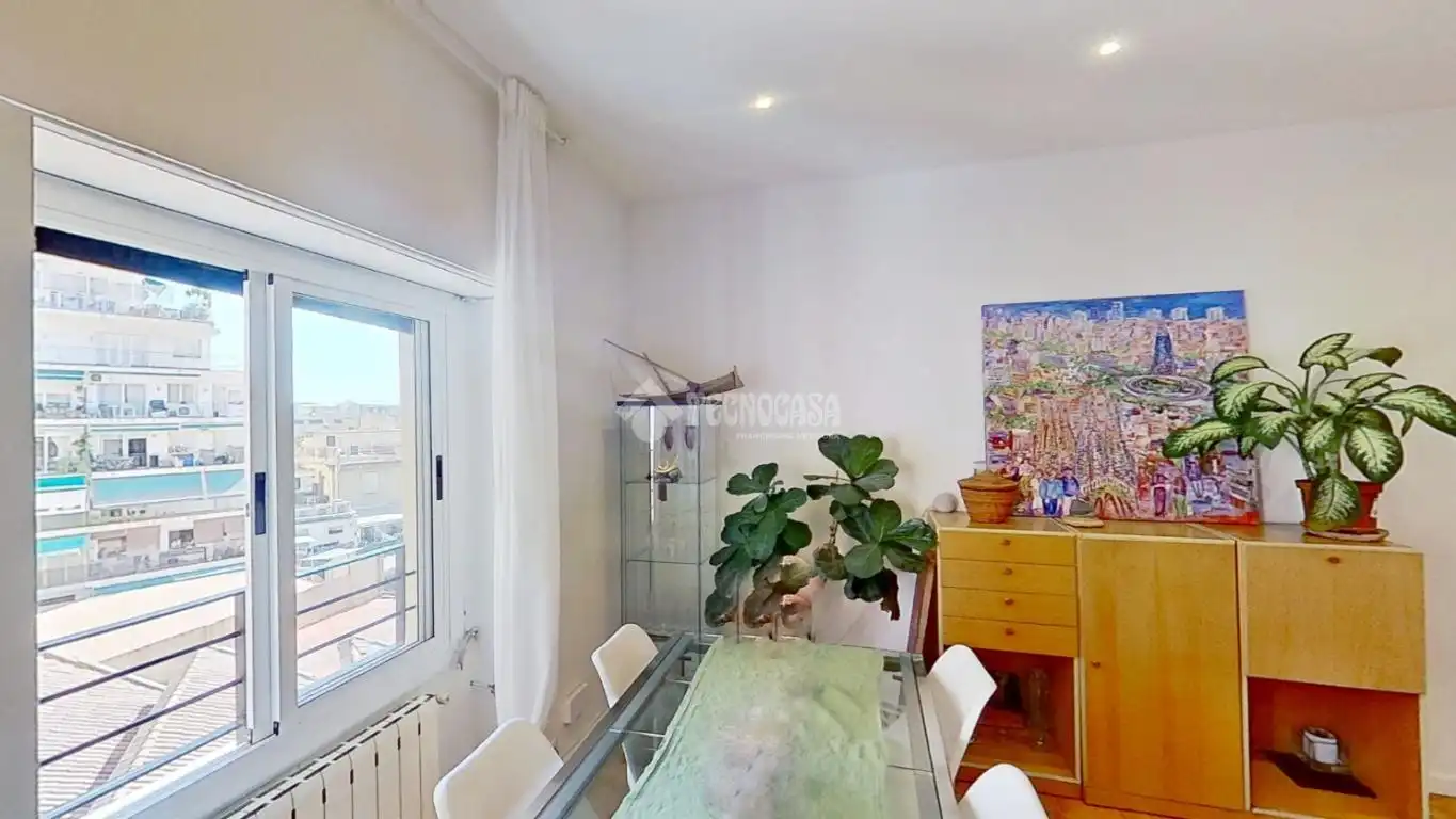 Appartamento con terrazza in vendita a Sant Martí, imagen 4