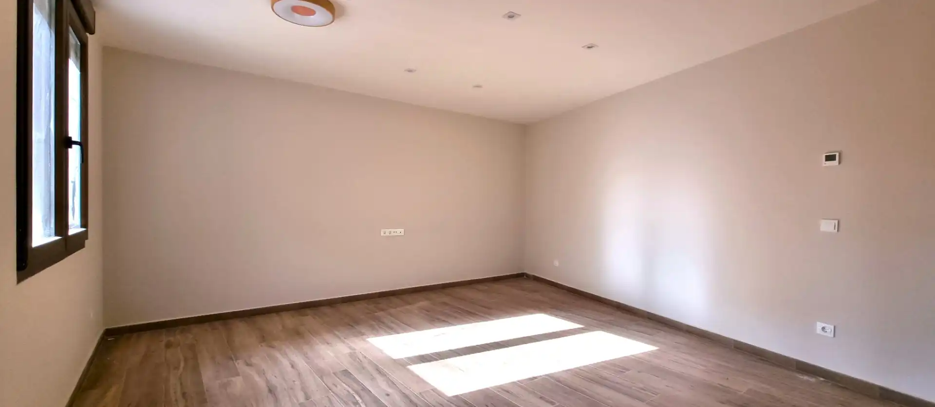 Casa adosada de alquiler en Guadalix de la Sierra con Calefacción, Trastero y Horno