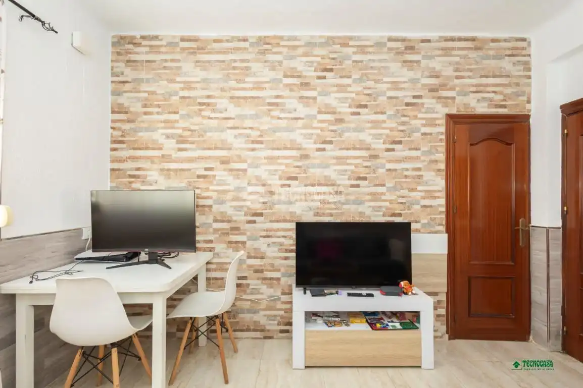 Sala de estar de Piso en venta en Almería