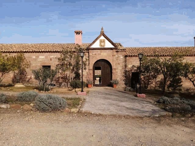 Vista exterior de Edifici en venda en Montoro