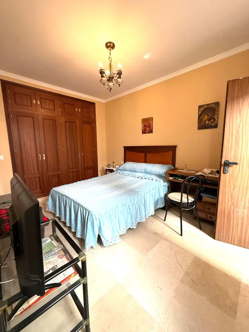 Dormitori de Casa o xalet en venda en El Puerto de Santa María amb Aire condicionat, Terrassa i Traster