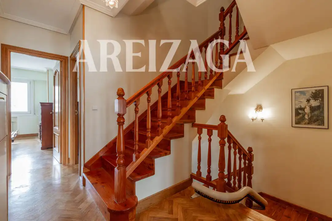 Casa o xalet en venda en Donostia - San Sebastián  amb Calefacció, Jardí privat i Terrassa