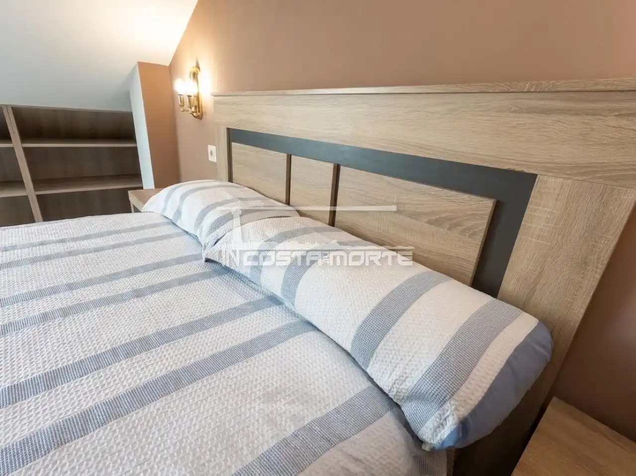 Habitación de Ático de alquiler en Fisterra con Amueblado