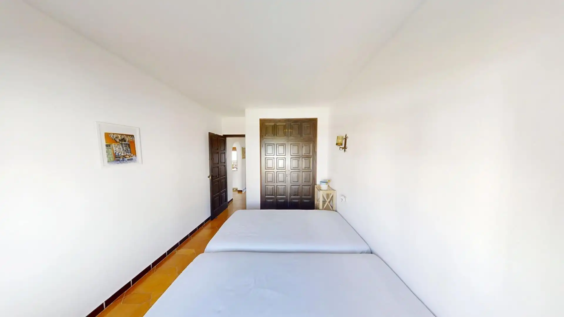 Dormitori de Apartament en venda en Empuriabrava amb Jardí privat, Terrassa i Moblat