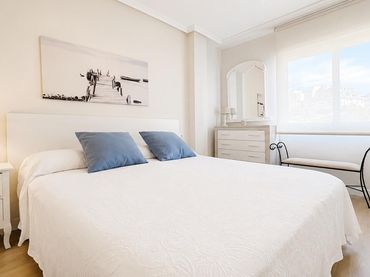 Appartement compact avec ascenseur à louer à COLON 12