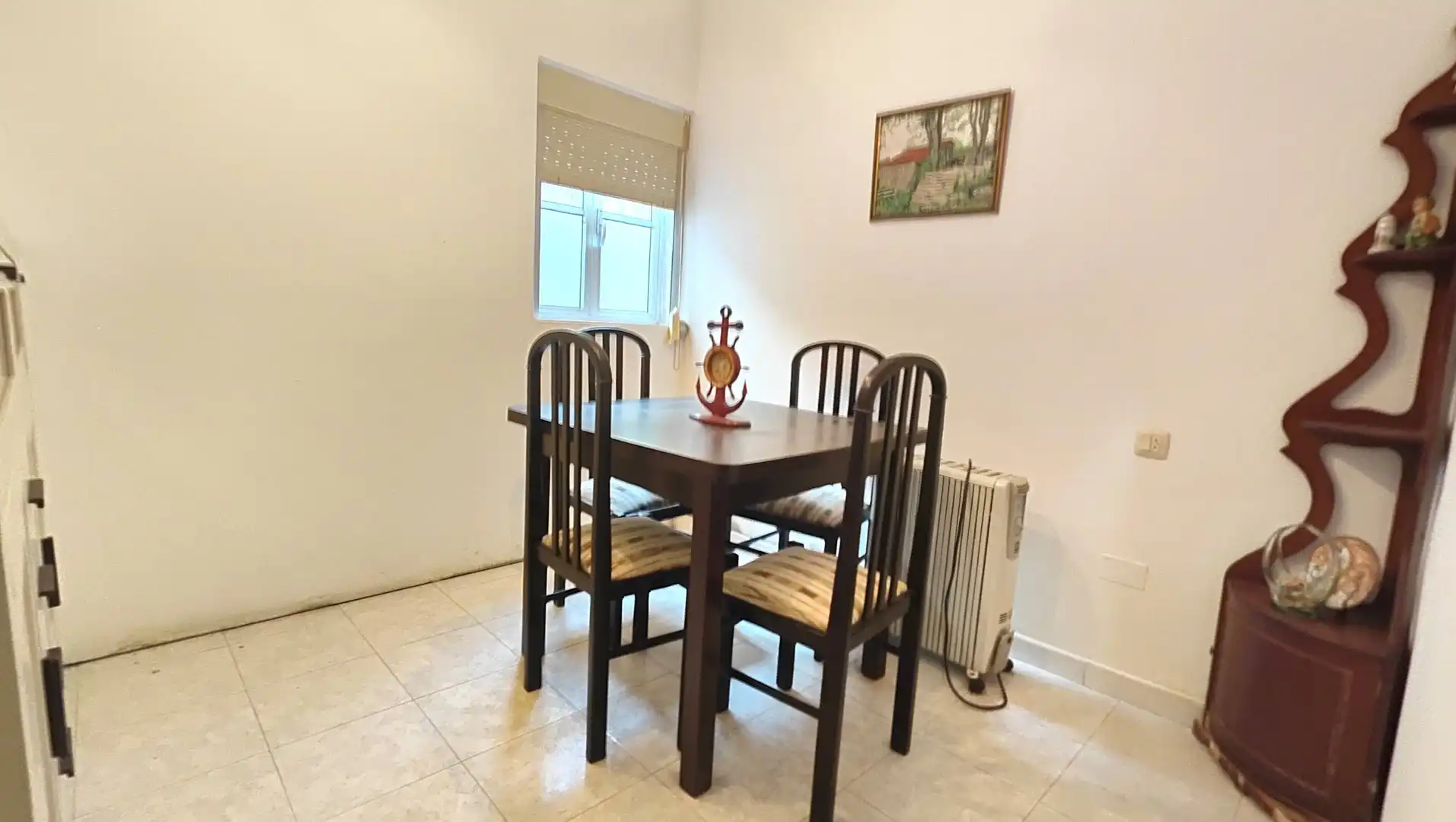 Menjador de Casa o xalet en venda en Santiago de Compostela  amb Jardí privat i Moblat
