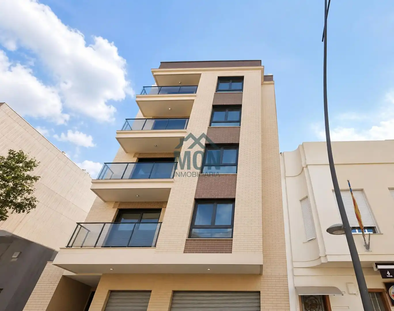 Vista exterior de Edificio en venta en Albal