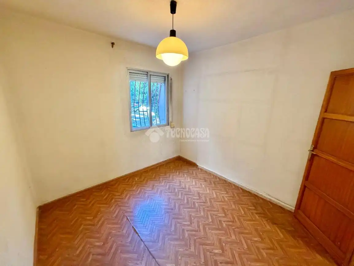 Bedroom of Flat for sale in Madrid