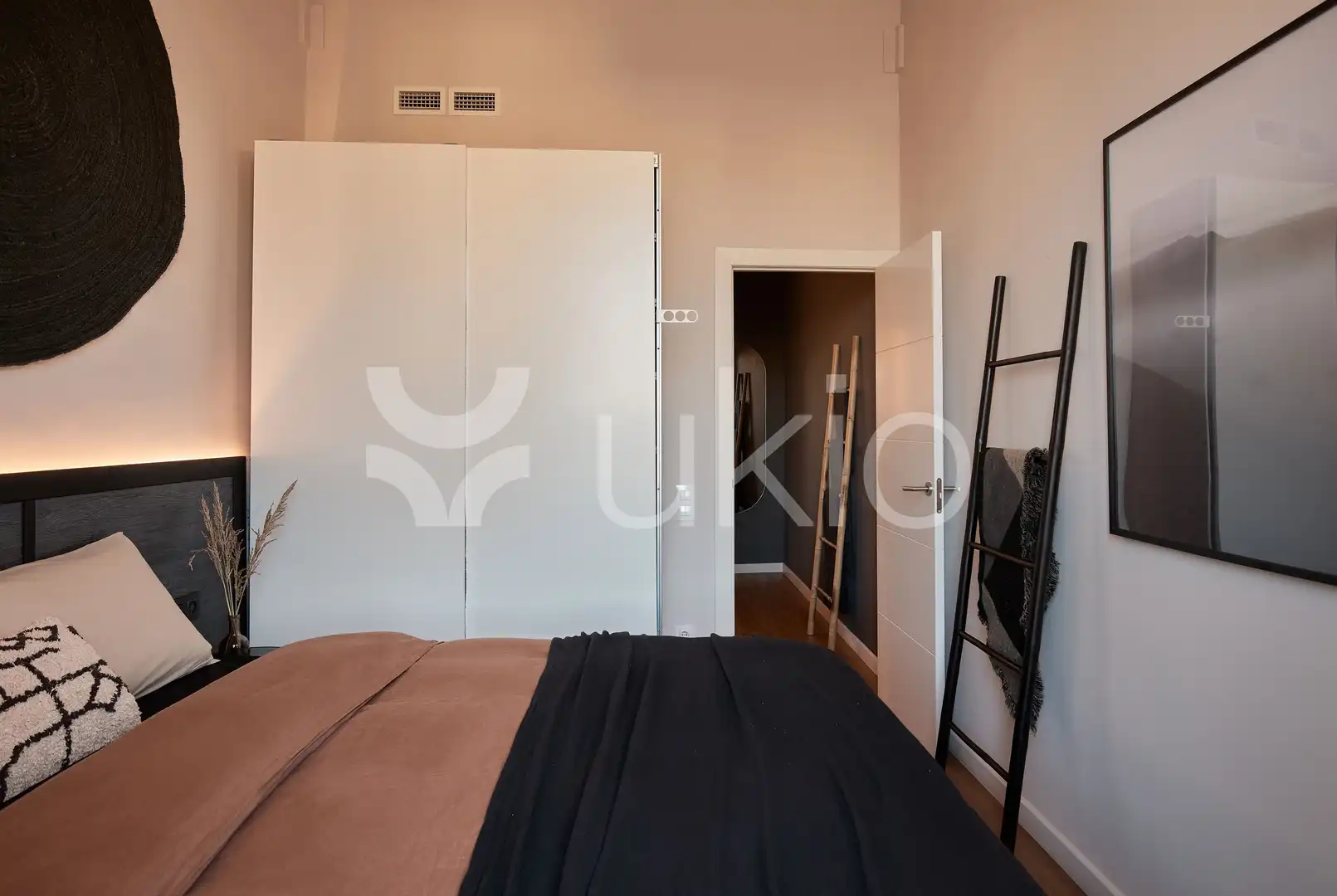 Bedroom of Apartments for rent in Barcelona  with Air Conditioner, Heating and Terrace