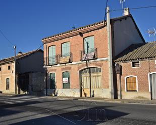 Exterior view of House or chalet for sale in Fuente de Santa Cruz