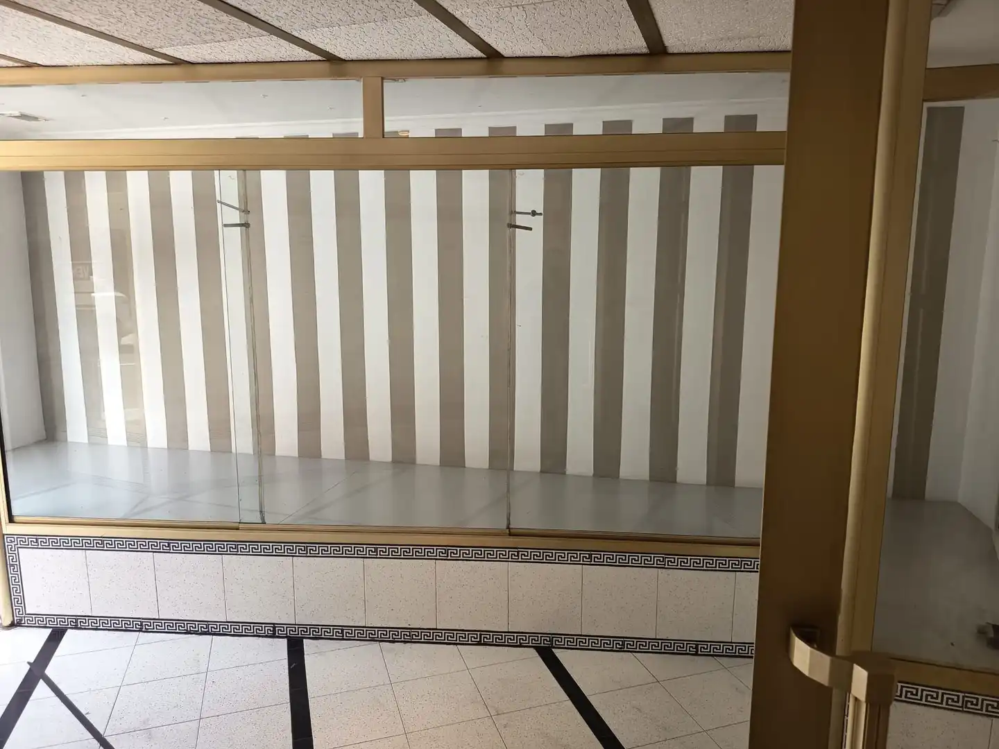 Gewerbefläche zum Verkauf in Calle Alejandro Cardona, imagen 10