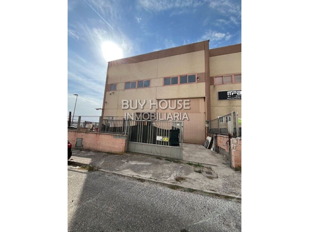 Exterior view of Industrial buildings for sale in Illescas