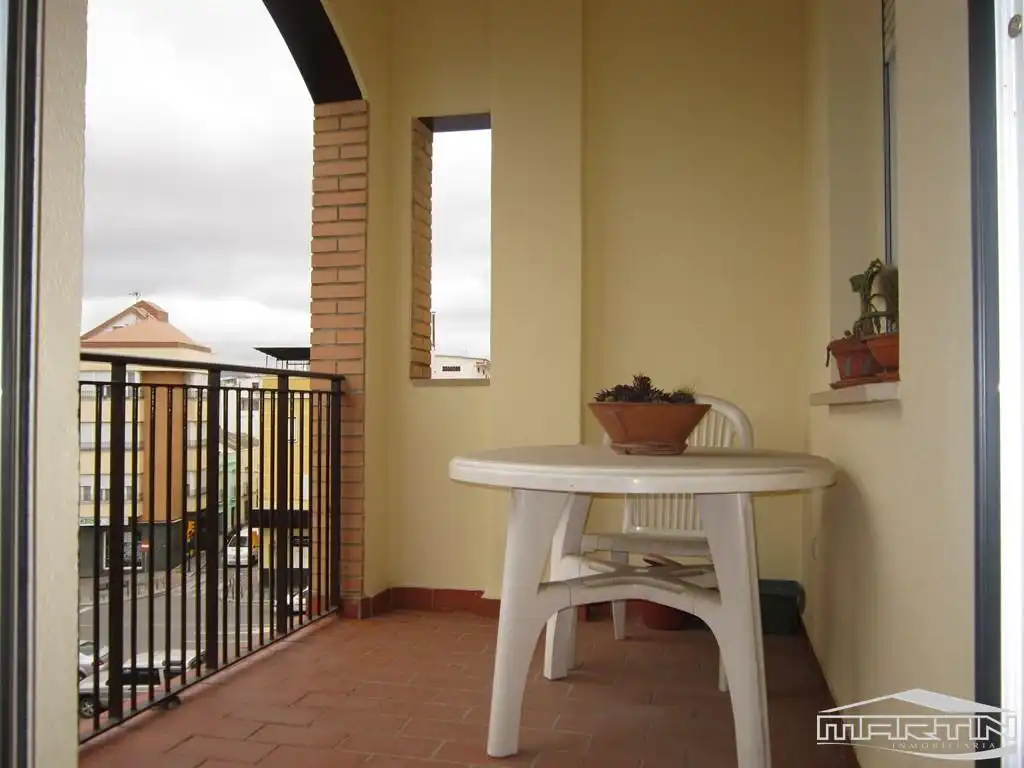 Terrassa de Pis de lloguer en Lucena amb Aire condicionat, Terrassa i Moblat