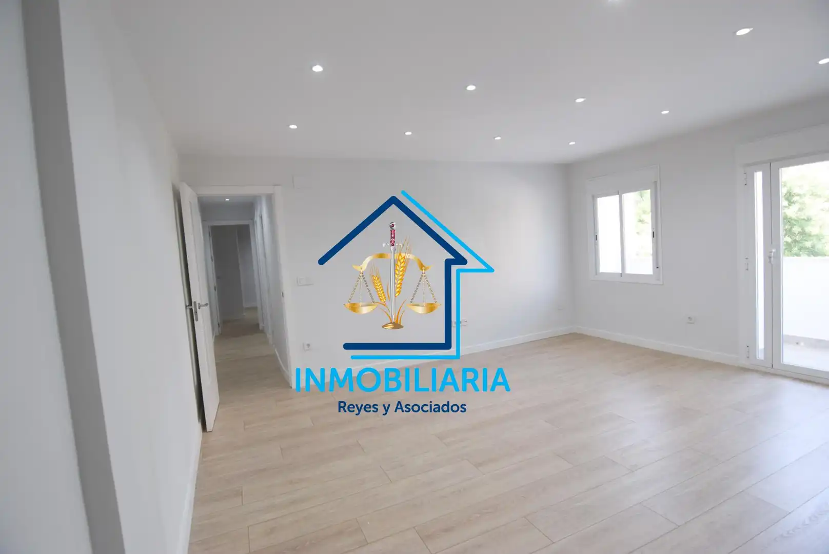Flat for sale in Córdoba  with Air Conditioner and Heating