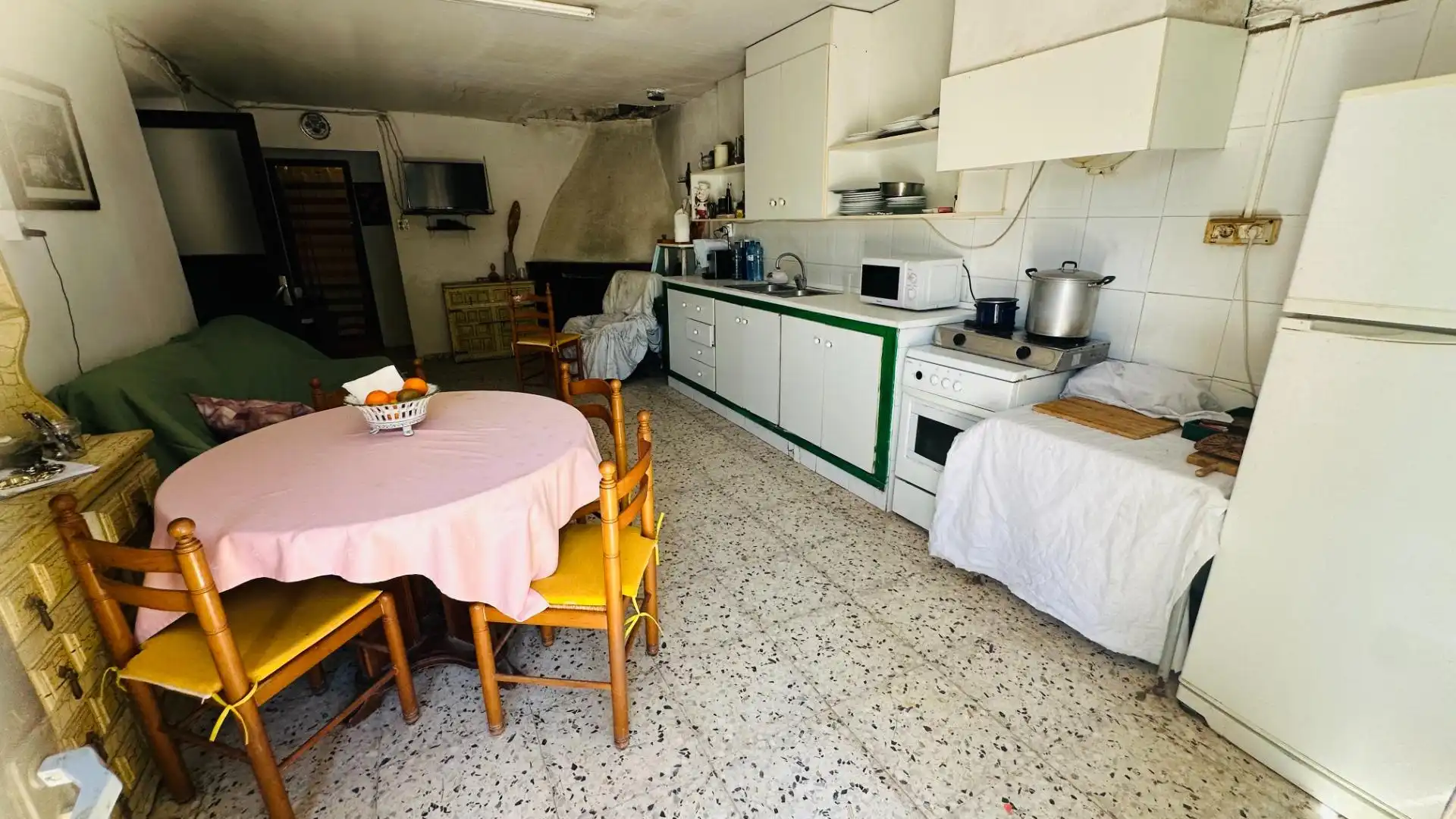 Cuina de Casa o xalet en venda en Elche / Elx amb Jardí privat, Traster i Piscina