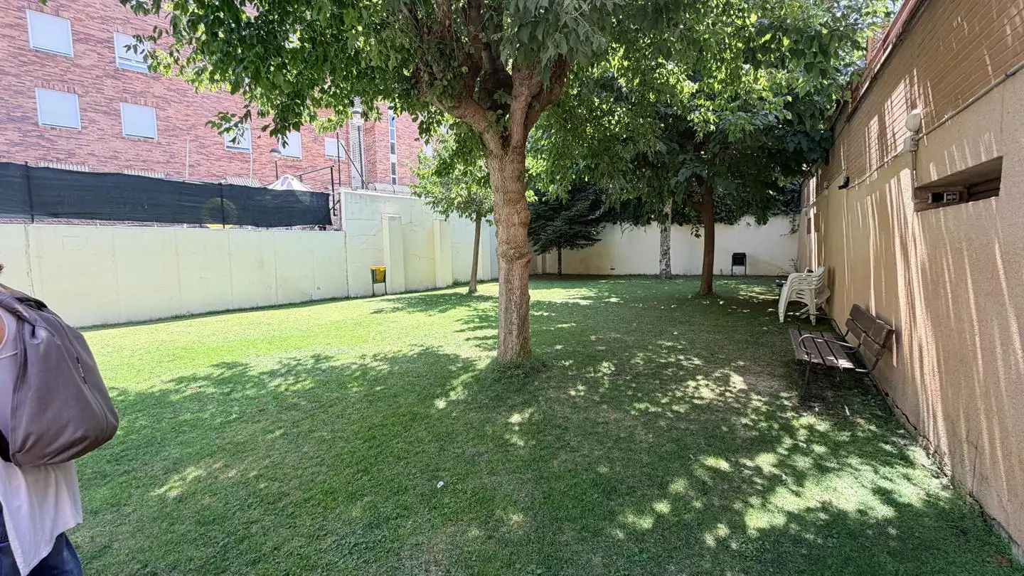 Jardín de Dúplex en venta en Madrid con Aire acondicionado, Calefacción y Parquet