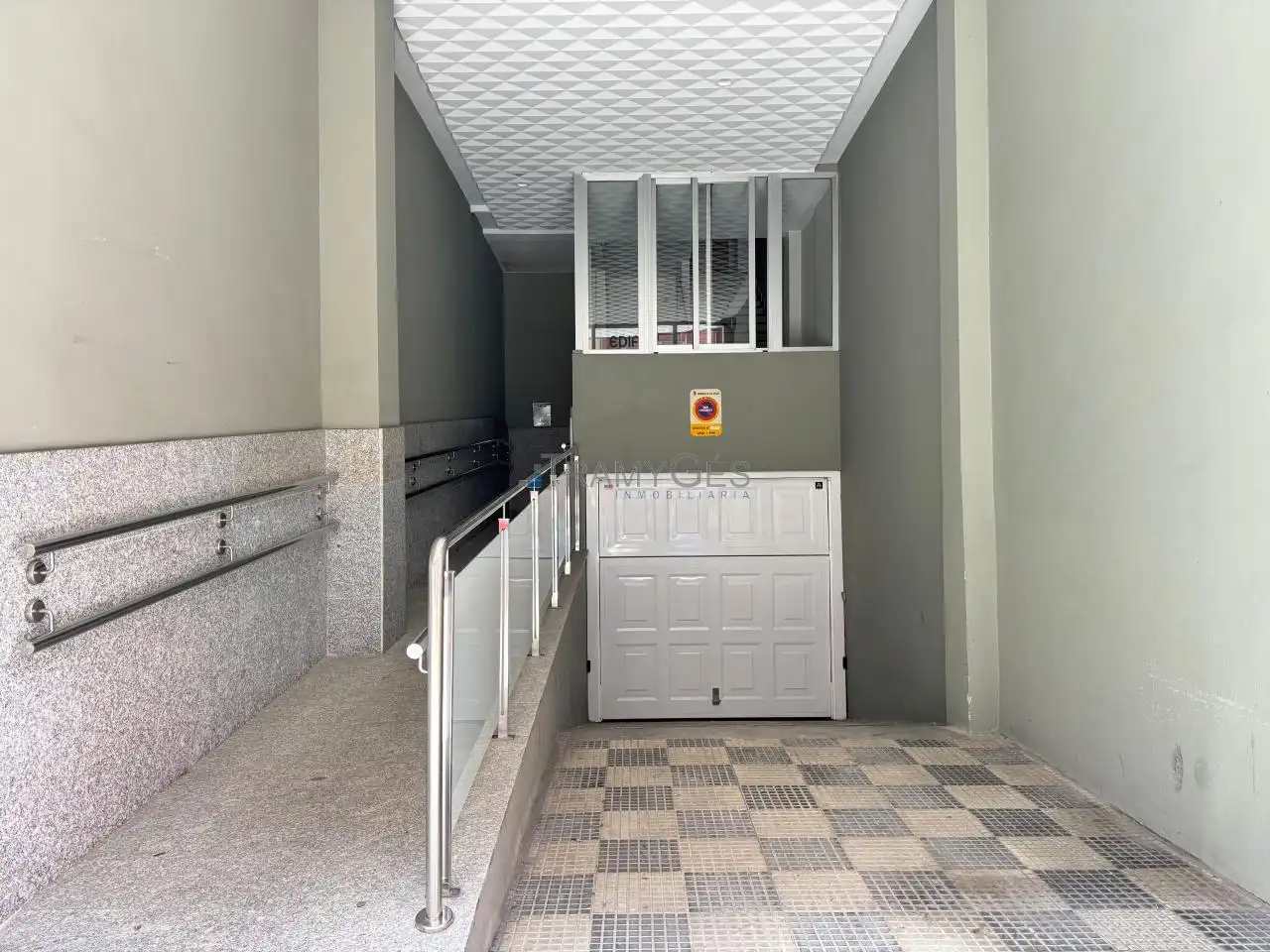 Flat for sale in Vigo   with Storage room