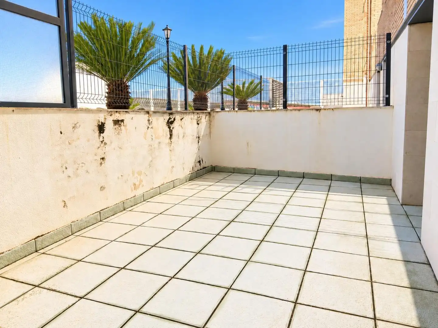 Terraza de Apartamento en venta en Deltebre con Terraza, Amueblado y Piscina comunitaria