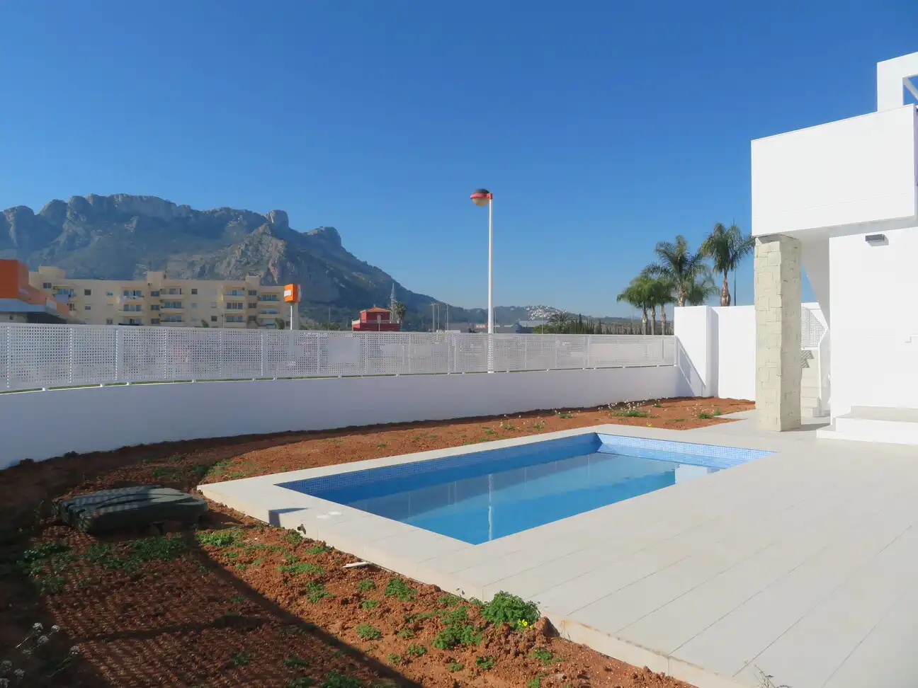 Villa con piscina in vendita a Els Poblets