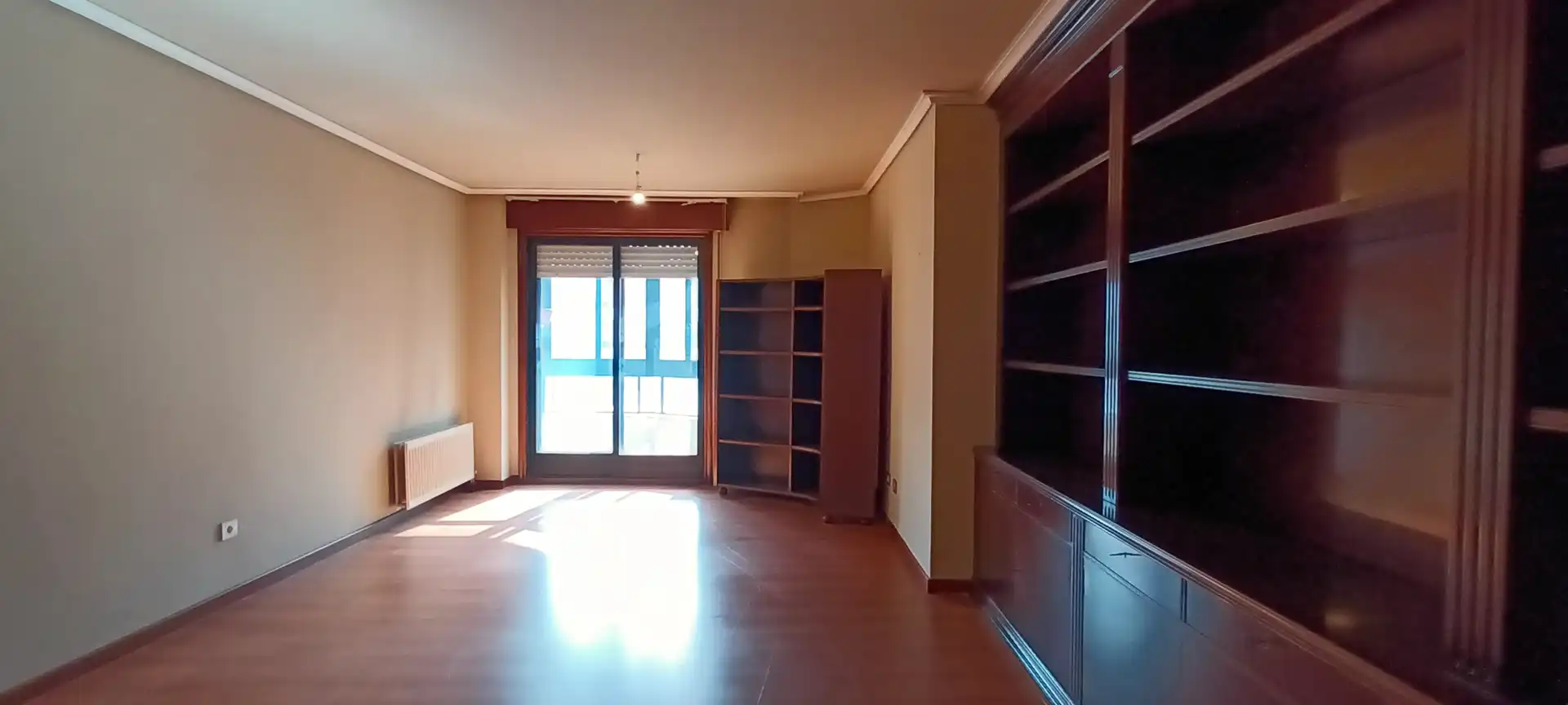 Living room of Flat for sale in Vigo   with Storage room and Balcony