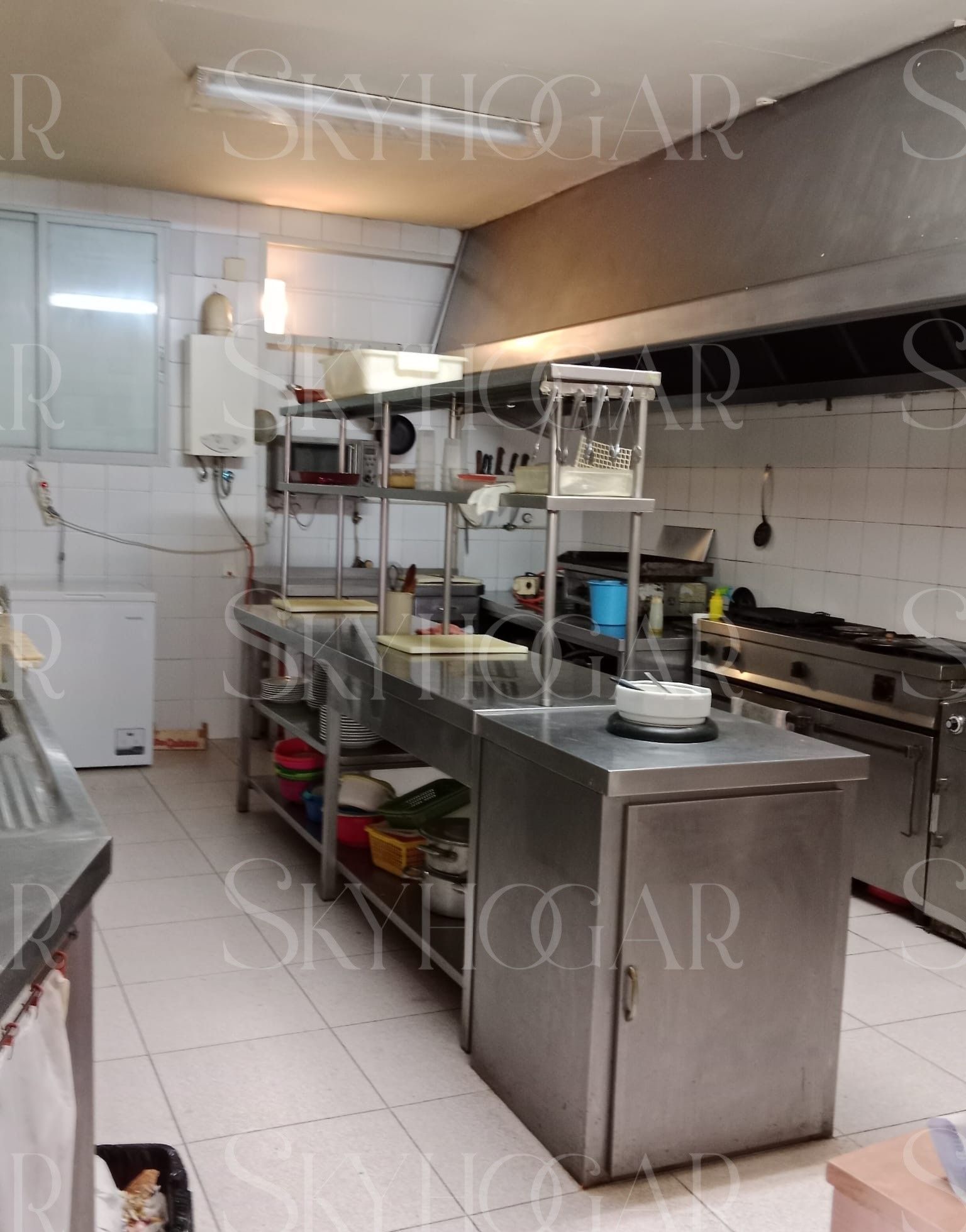 Cuina de Local en venda en Gavarda amb Aire condicionat i Moblat