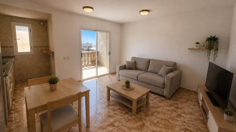 Foto 2 de Piso de alquiler en Fundadores Cooperativa, Las Chafiras, San Miguel de Abona