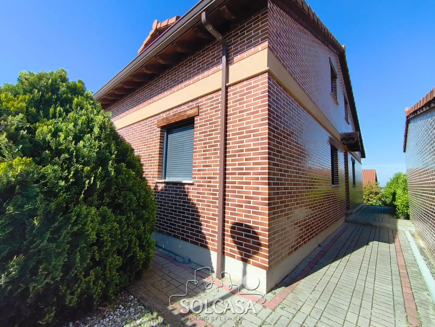 Vista exterior de Casa o chalet en venta en Renedo de Esgueva con Calefacción, Jardín privado y Parquet